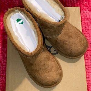Toddler ugg boots